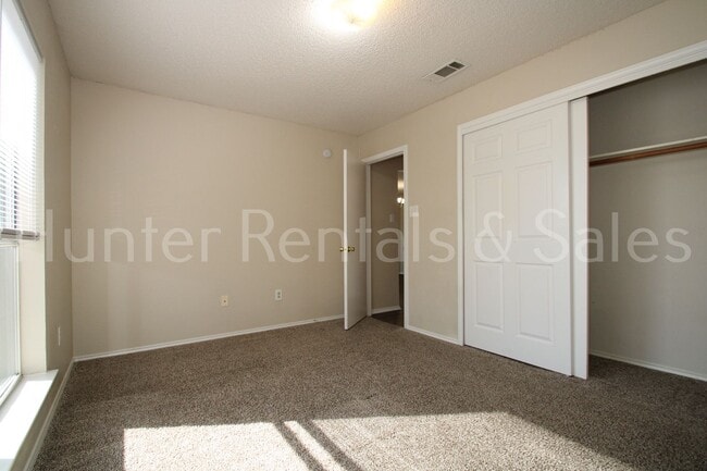 Building Photo - Spacious 4-Bedroom Home in Killeen