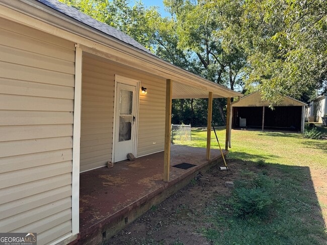 Building Photo - 702 Jefferson St