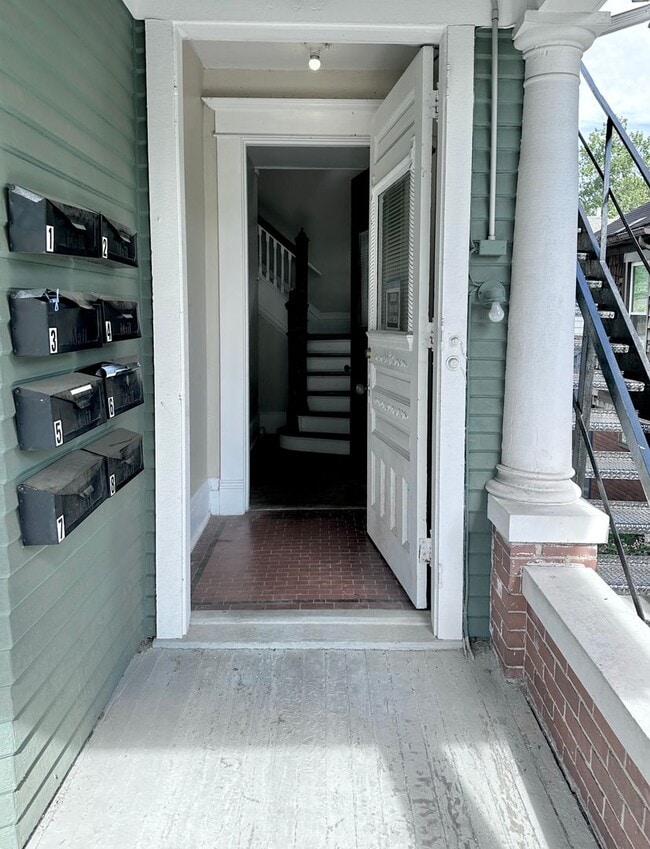 Building Photo - 205 Scammel St