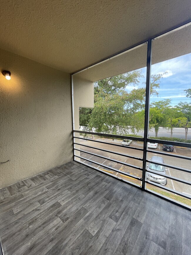 Building Photo - 4255 N University Dr