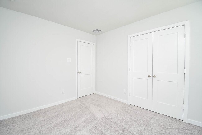 Building Photo - 5722 Quest Valley Dr