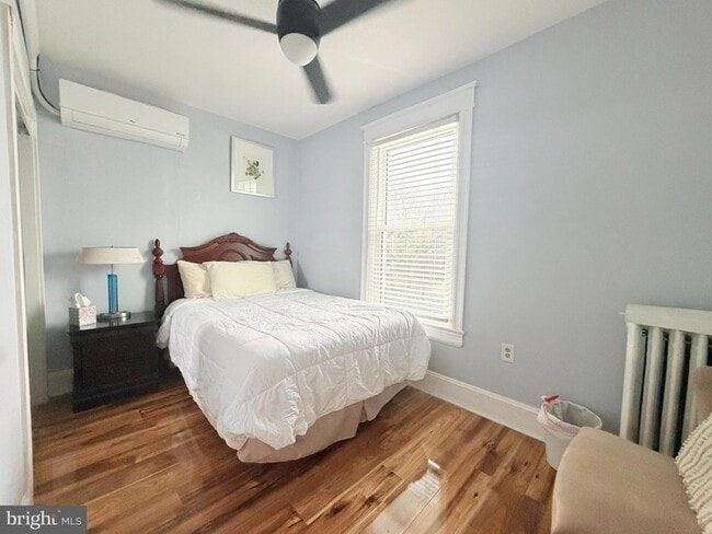 Building Photo - 3119 South Dakota Ave NE