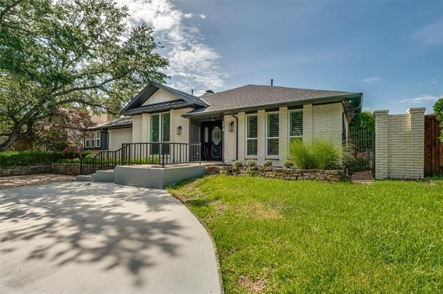 Primary Photo - 7018 Deloache Ave