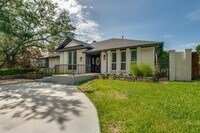 Building Photo - 7018 Deloache Ave
