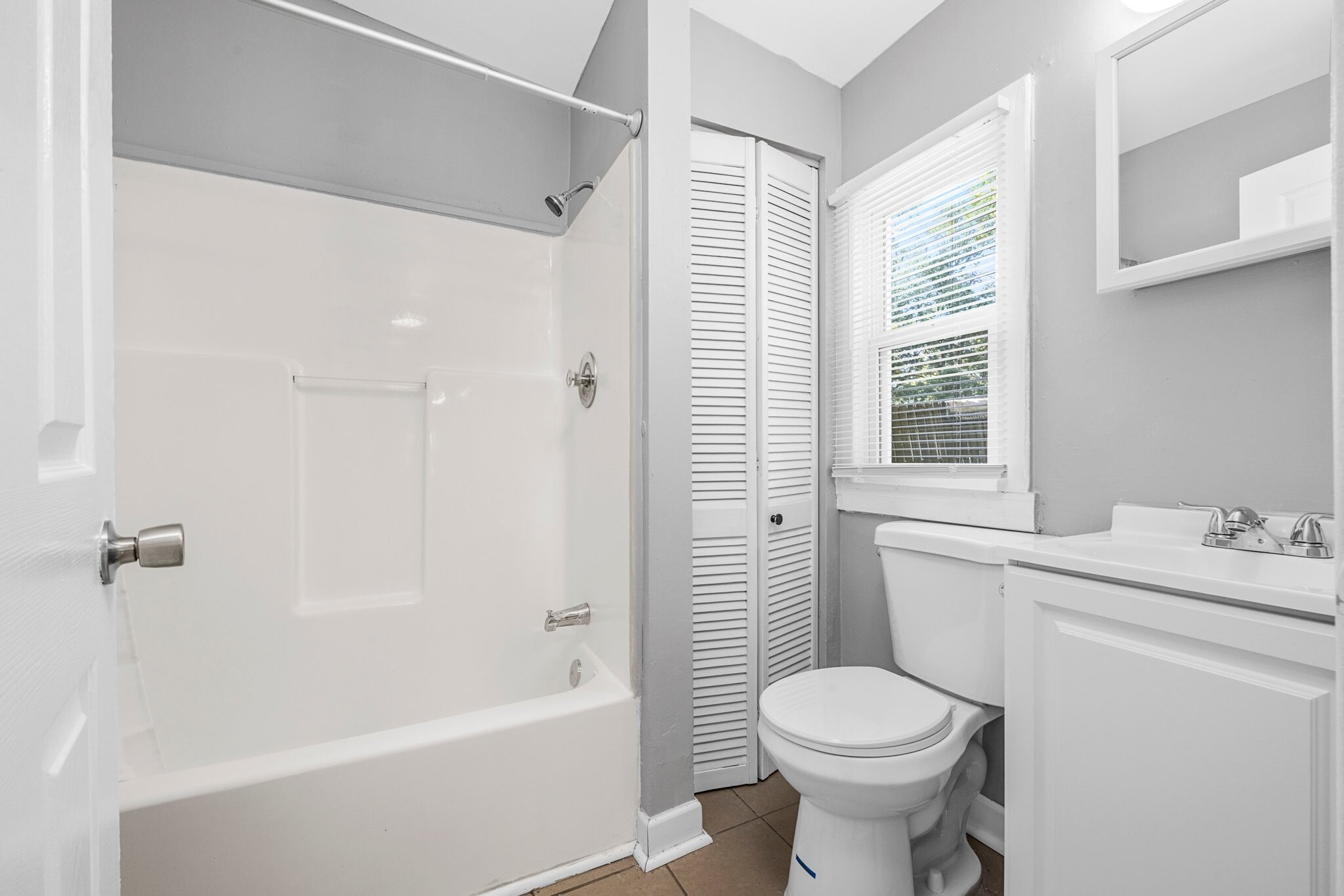 Building Photo - 2345 Gaebler Ave