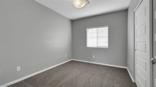 Building Photo - 11318 McKinney Falls St