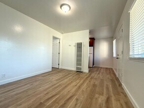 Building Photo - 513 Pierce Rd