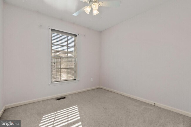 Building Photo - 573 Primus Ct