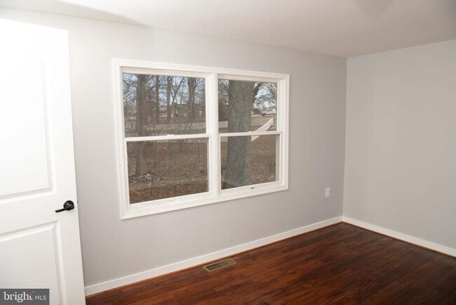 Building Photo - 4785 Mountain Rd