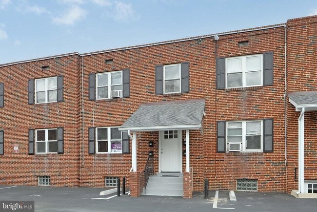 Building Photo - 11 S Black Horse Pike