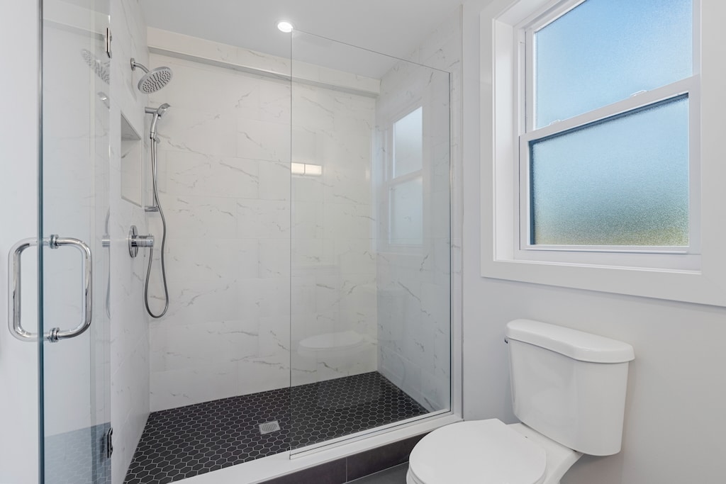 Building Photo - 6423 N Washtenaw Ave