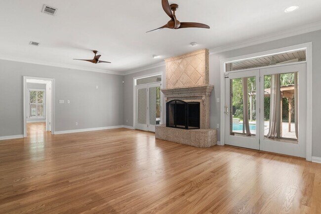 Building Photo - 3116 Brittany Pl