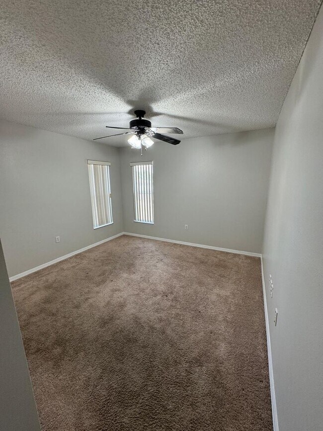 Building Photo - Glenridge 3/2 Home Located in Lakeland