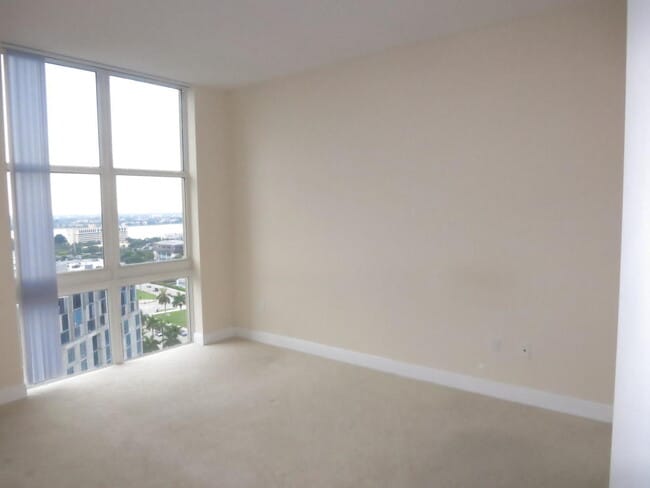 Building Photo - 550 Okeechobee Blvd