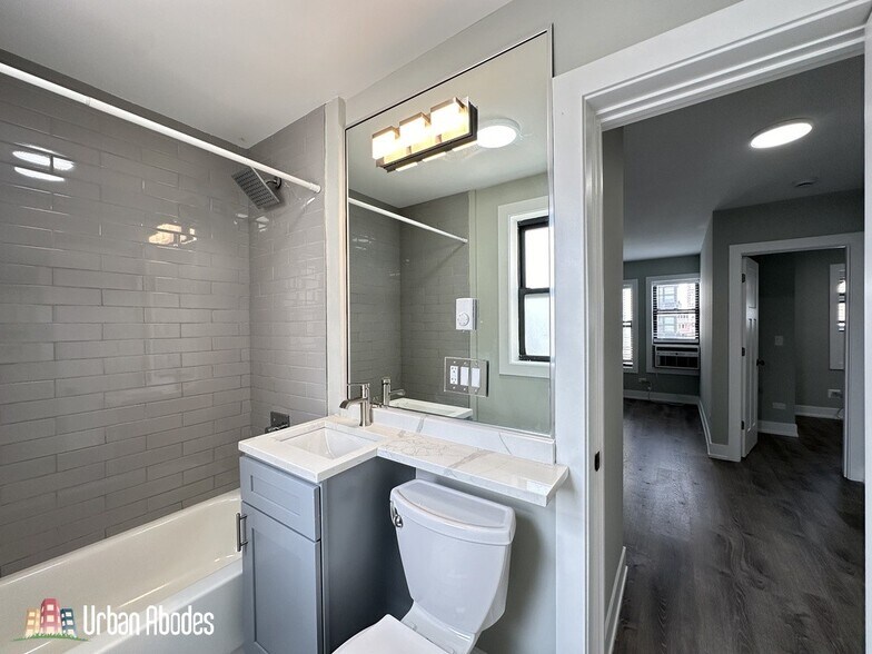 Building Photo - 503 W Belmont Ave