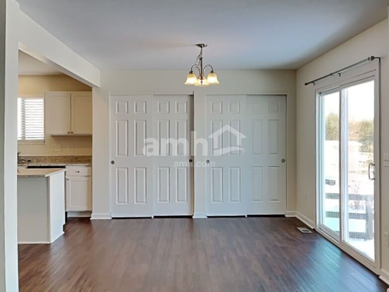 Building Photo - 5505 Windsor Ct