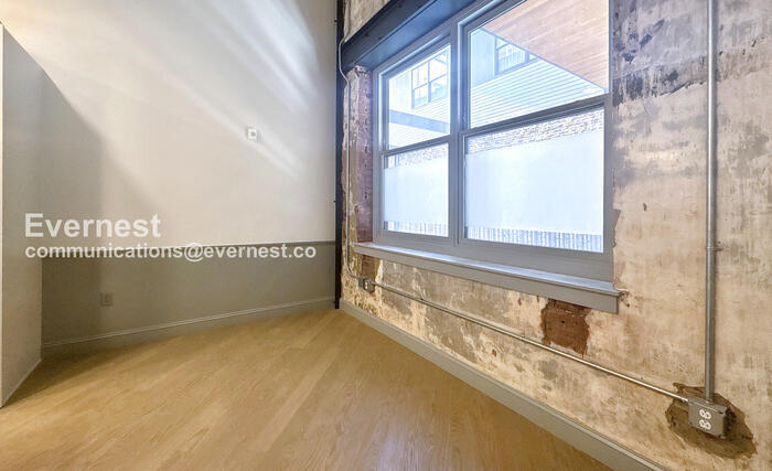 Building Photo - 2212 Morris Ave