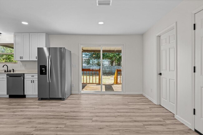 Building Photo - 1801 Georgia Ct