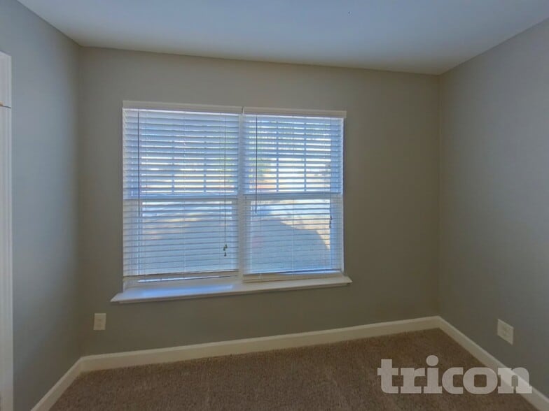 Building Photo - 4059 Tarnwood Pl