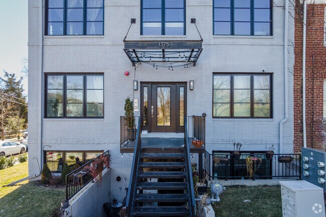 Front Entrance - 1375 Childress St NE