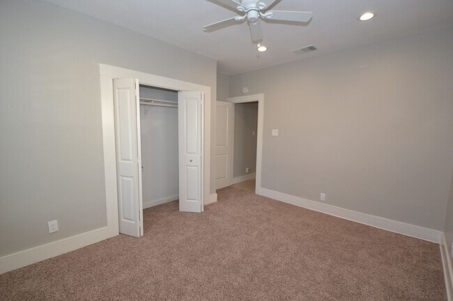 Building Photo - 7602 Blessing Ave