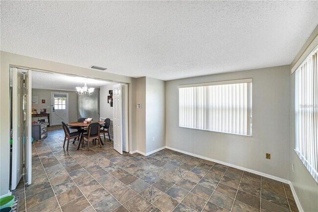 Building Photo - 8019 Beaver Creek Loop
