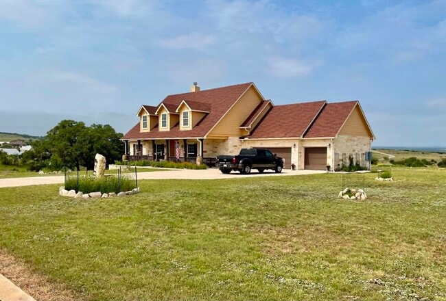Building Photo - 104 Rolling Waters Ct