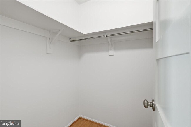 Building Photo - 309 Yoakum Pkwy