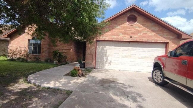 Primary Photo - 4834 Las Palomas St