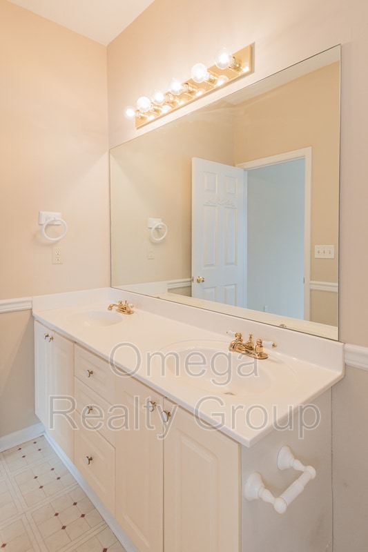 Building Photo - 1434 Amberley Woods Cv