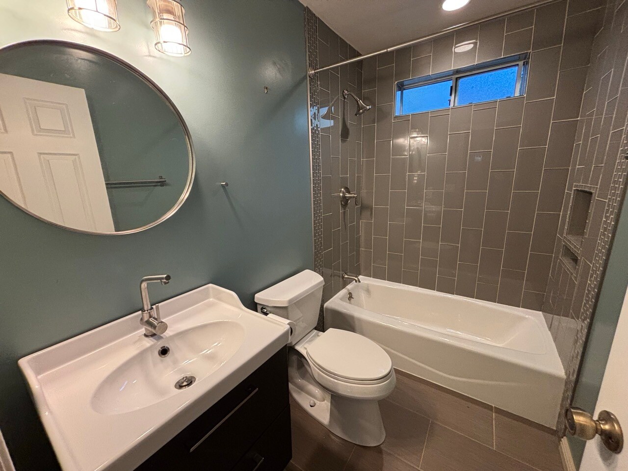 Building Photo - 3181 Hanson Hollow Rd