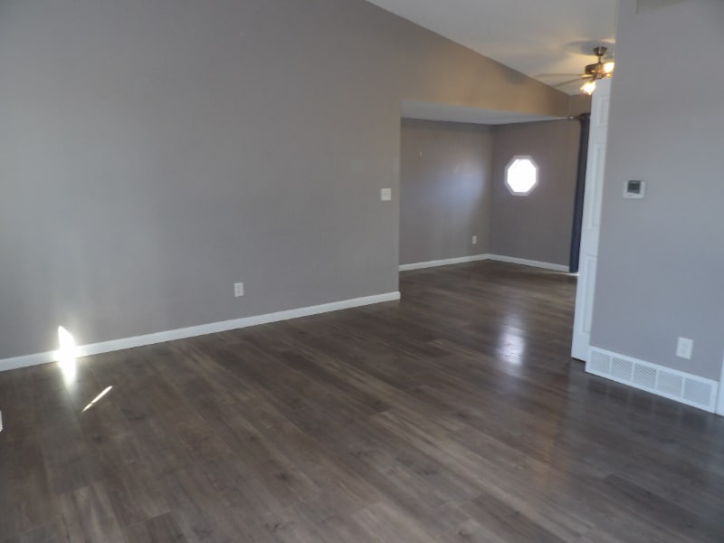 Building Photo - 7015 Woody Creek Dr