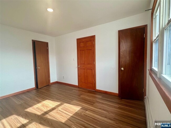 Building Photo - 17 Hamilton St