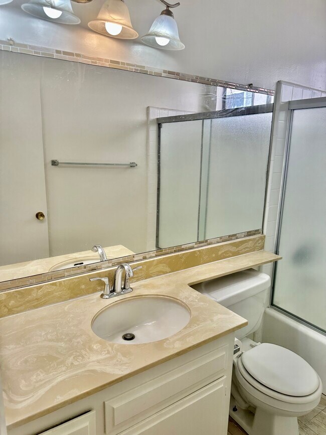 Building Photo - 4325 Dixie Canyon Ave