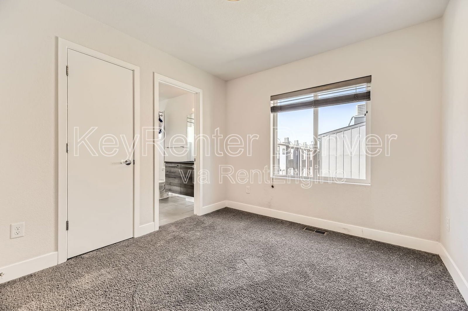 Building Photo - 1013 Depew St