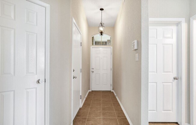 Building Photo - IMMACULATE Well-Maintained 3bd/2ba/2gar In Alamo Ranch!