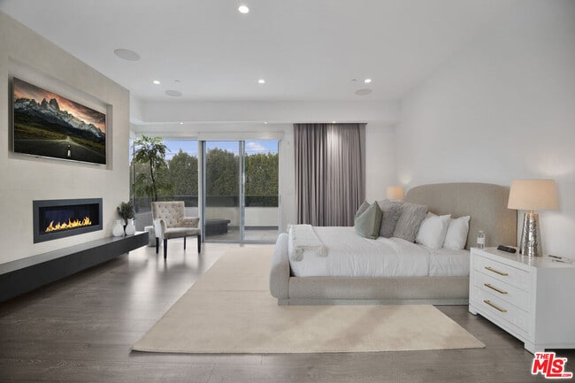 Building Photo - 6379 Colgate Ave