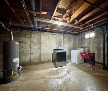 Building Photo - Spacious 4 bedroom home in Westminster! Av...
