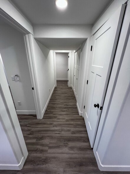 Building Photo - 8848 Daisy View Ln