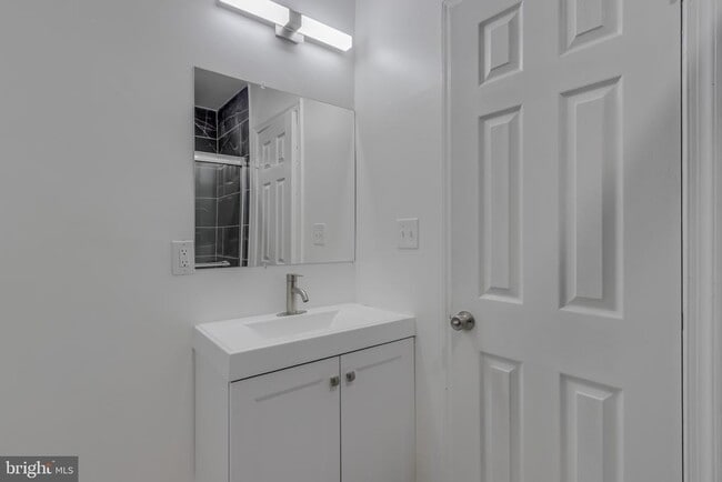 Building Photo - 1113 N Calvert St