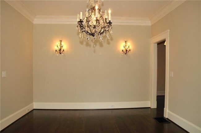Building Photo - 950 Rupley Dr NE