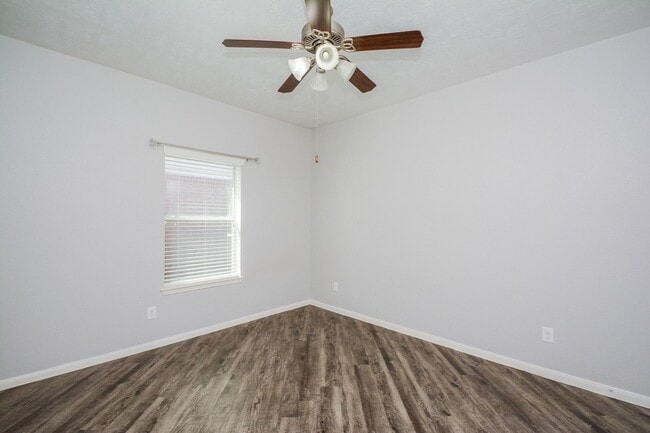 Building Photo - 6527 Capridge Dr