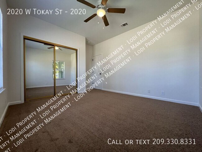 Building Photo - 2020 W Tokay St