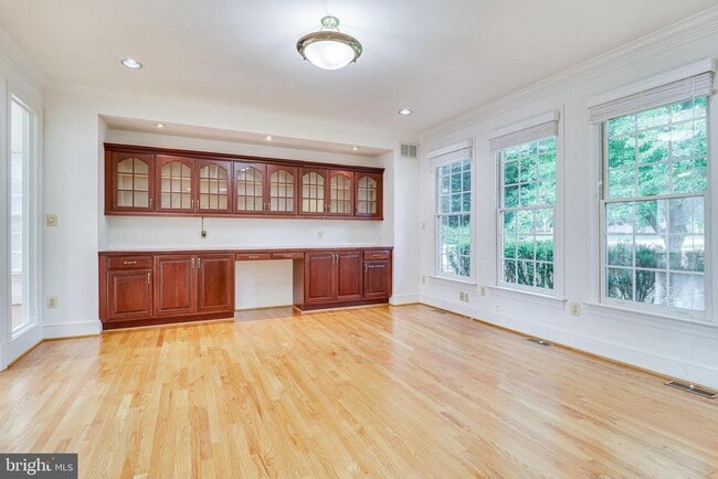 Building Photo - 1719 Strine Dr