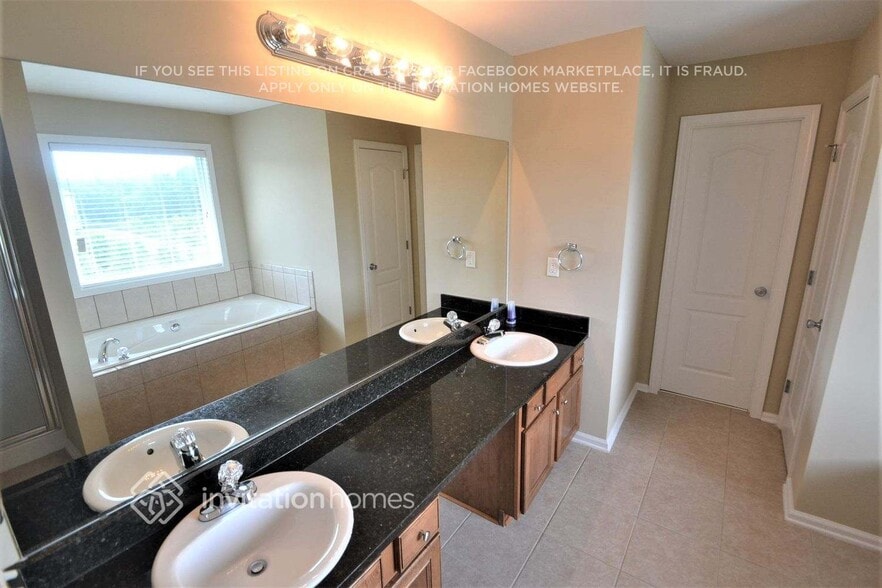 Building Photo - 825 Kaitlyn Dr