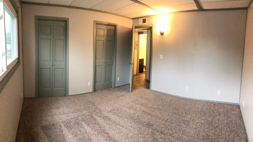 Building Photo - 1594 English St