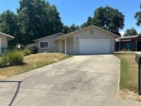 Building Photo - Well maintained home in desirable neighbor...