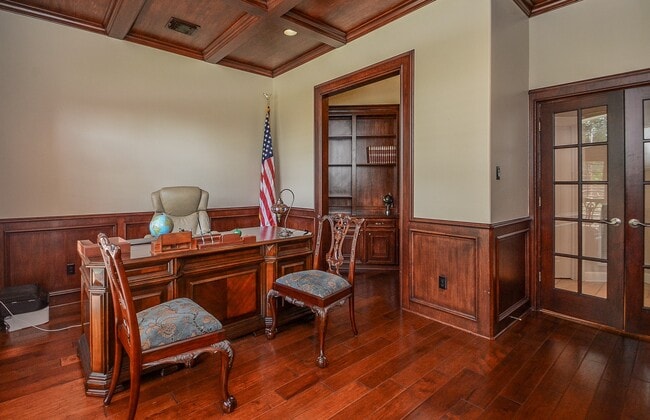 Building Photo - 15302 Bandera Falls Bend