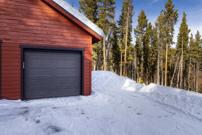 Building Photo - 157 Independence Cir