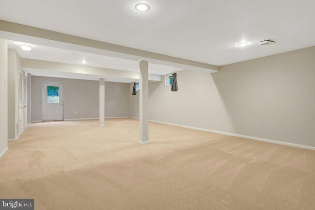 Building Photo - 2219 Cedar Mill Ct